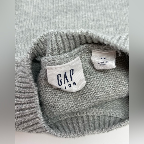 GAP KIDS: Gray, Lightning Bolt (in camo pattern) Sweater, Size XS (4-5 Y) - Picture 3 of 5